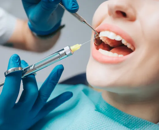 Zdjęcie Ile godzin trzyma znieczulenie u dentysty? Sprawdź, co musisz wiedzieć