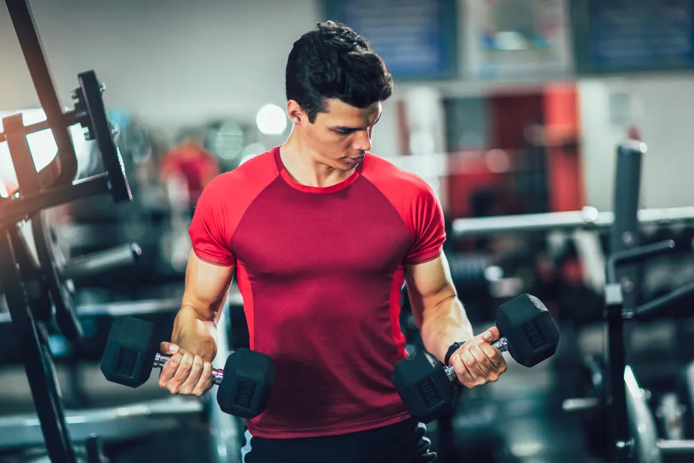 Zdjęcie Ile razy w tygodniu ćwiczyć biceps, aby uniknąć przetrenowania?