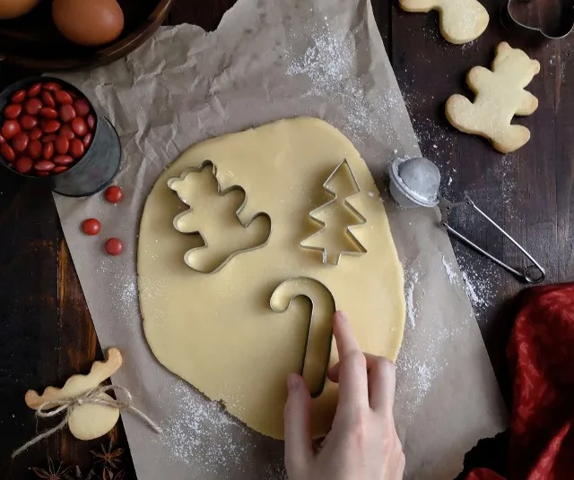 Zdjęcie Czym zastąpić papier do pieczenia ciastek? Sprawdzone alternatywy