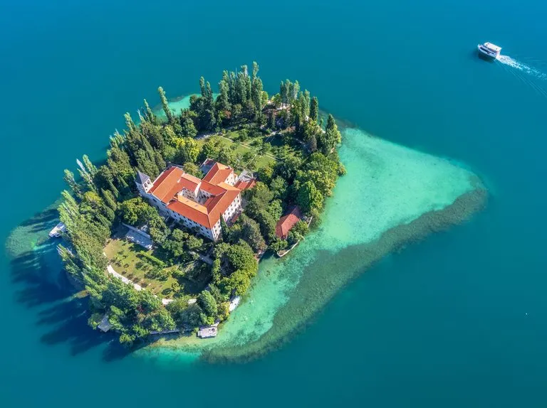 Zdjęcie Najmniejsza wyspa na świecie – zaskakujące fakty o Hub Island