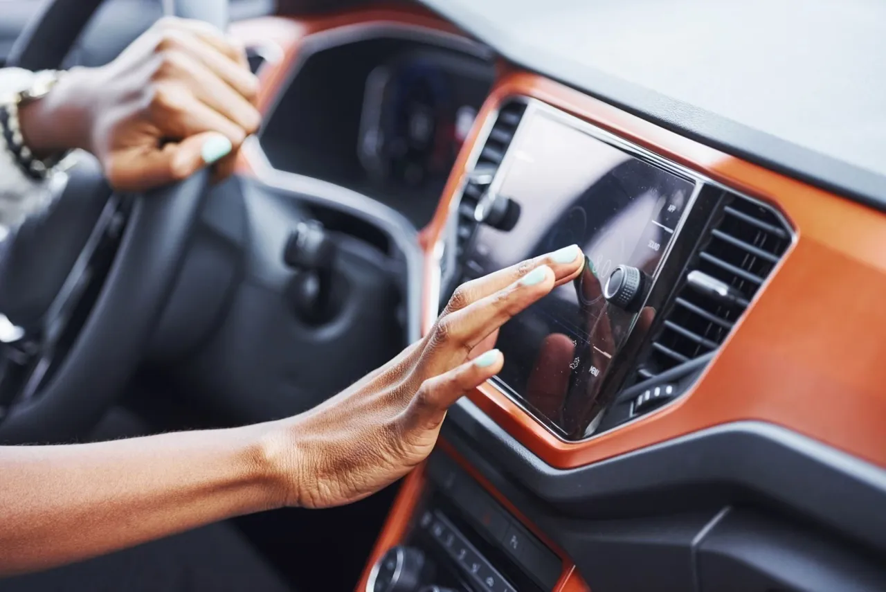 Zdjęcie Jakie aplikacje działają na Android Auto? Odkryj najlepsze opcje dla kierowców