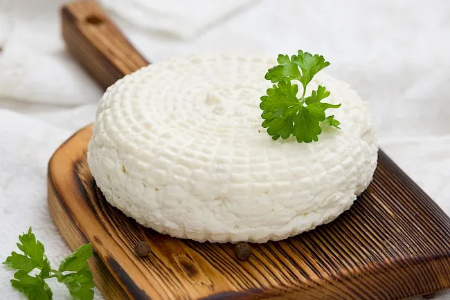 Zdjęcie Ile kcal ma twaróg półtłusty? Wartość kaloryczna i odżywcza