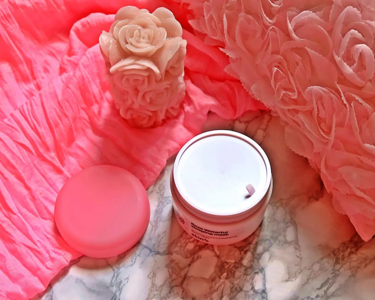 Zdjęcie Skin79 różana maseczka nawilżająco wygładzająca - naturalny blask dla cery