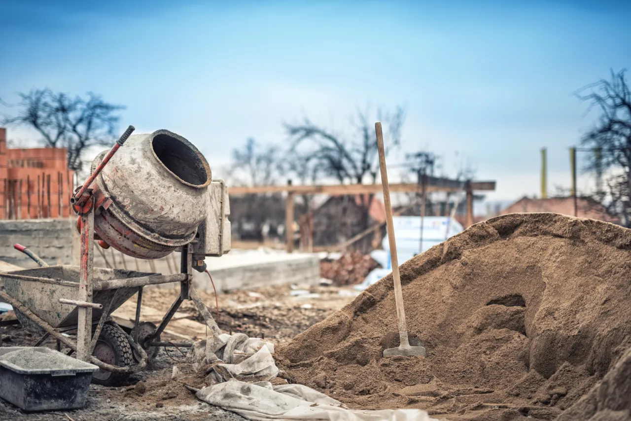 Zdjęcie Jaka betoniarka na budowę - wybierz najlepszy model do domu