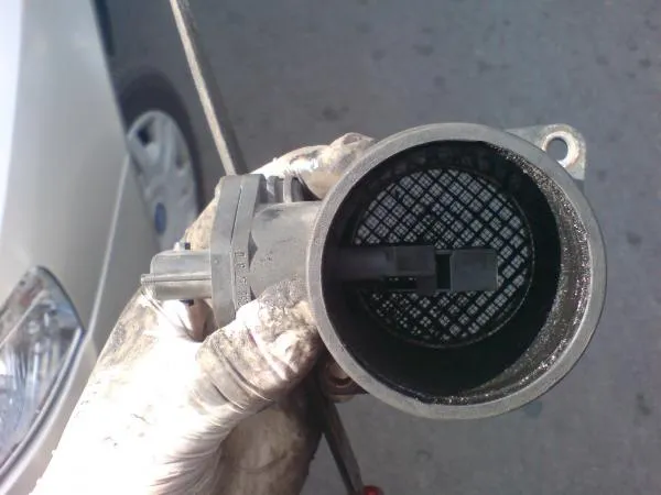 Zdjęcie Síntomas de fallo en caudalímetro diésel que podrían afectar tu motor