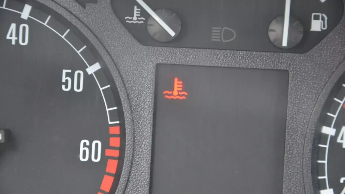 Zdjęcie Gdzie wlać płyn do chłodnicy w Seicento - uniknij kosztownych usterek