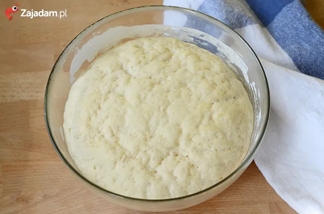 Zdjęcie Jak szybko rozmrozić ciasto na pizzę bez utraty jakości?