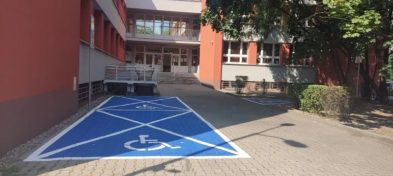 Zdjęcie Ulica Bankowa 14 w Katowicach - Szczegóły lokalizacji i godziny otwarcia