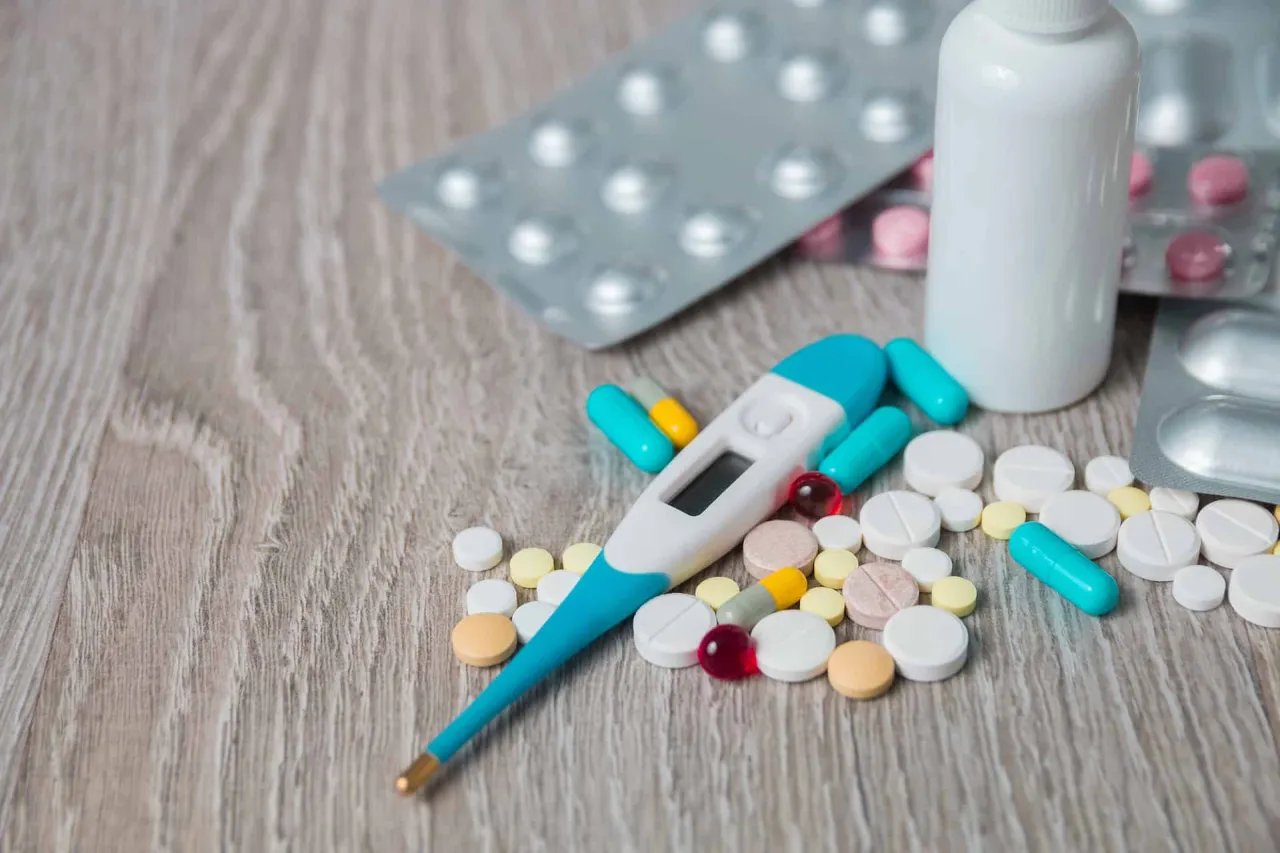 Zdjęcie Wyr&oacute;b medyczny: Co to jest? Jak rozpoznać i odr&oacute;żnić od leku?