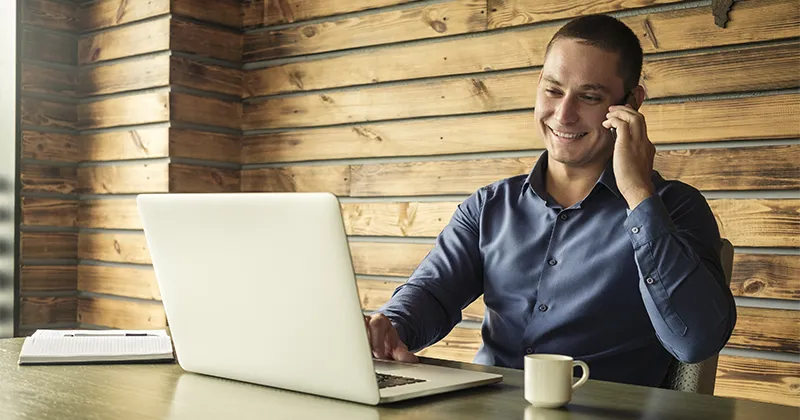 Zdjęcie Senior developer kto to? Kluczowe umiejętności i odpowiedzialności w pracy