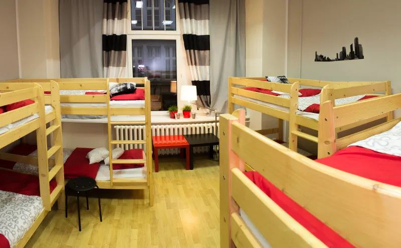 Zdjęcie Jak wygląda nocleg w hostelu? Przewodnik po komfortowych warunkach