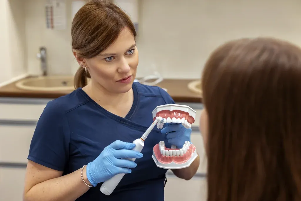 Zdjęcie Skuteczne sposoby na wzmocnienie dziąseł i poprawę ich zdrowia