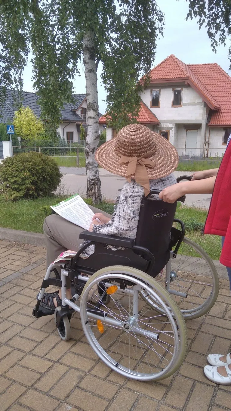 Zdjęcie Jak pomóc osobie niesłyszącej w codziennym życiu - praktyczne porady