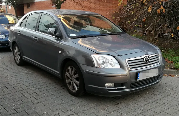 Zdjęcie Toyota Avensis jaki silnik wybrać, aby uniknąć wysokich kosztów?