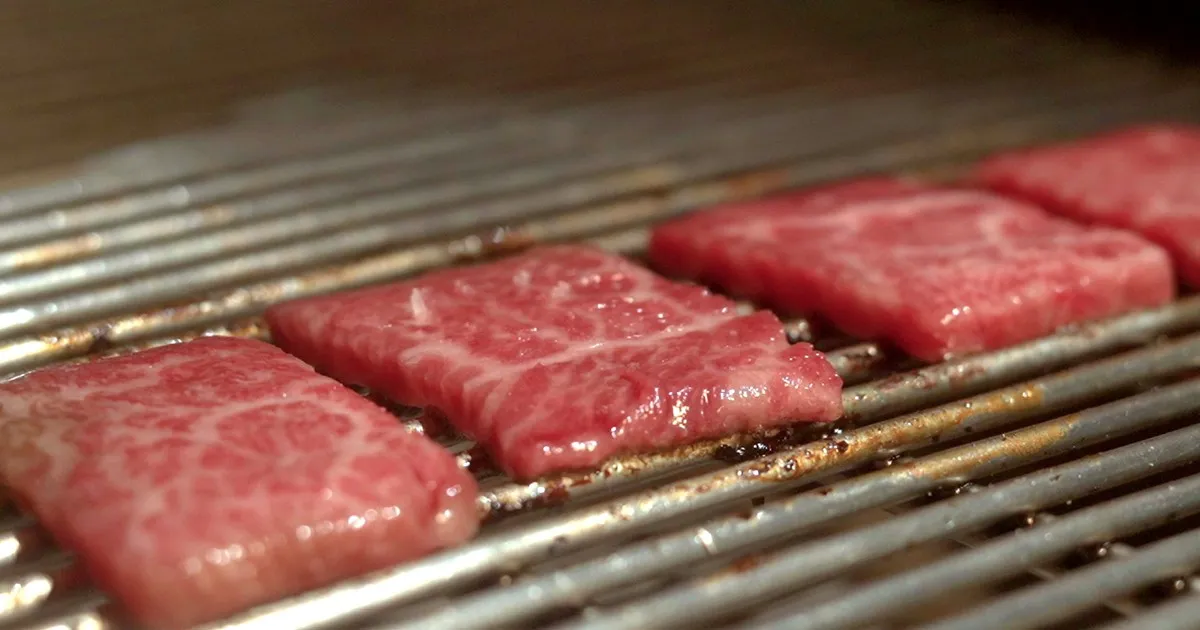 Zdjęcie Wołowina Kobe cena – Dlaczego tak drogo? Sprawdź, co wpływa na koszt