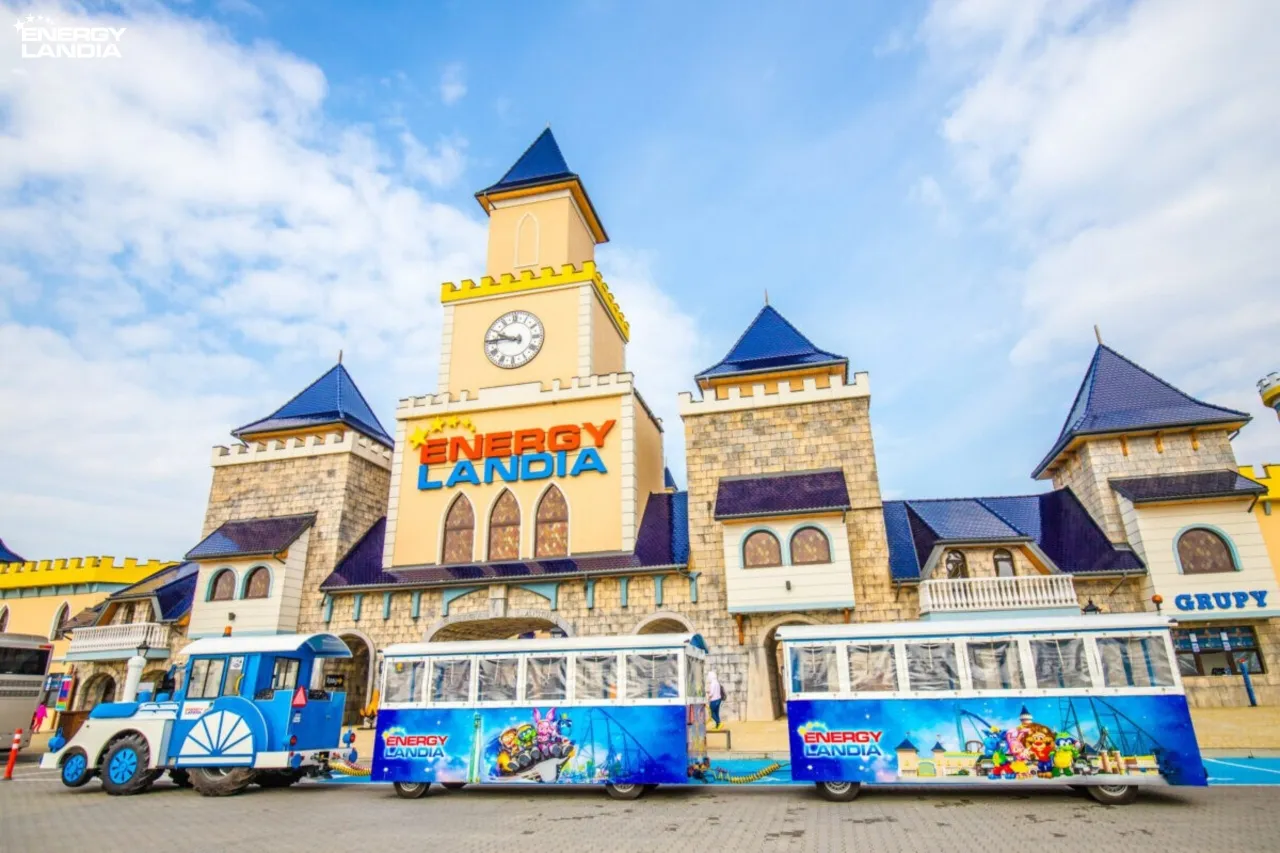 Zdjęcie Jak dojechać do Energylandii – proste trasy i najlepsze opcje transportu
