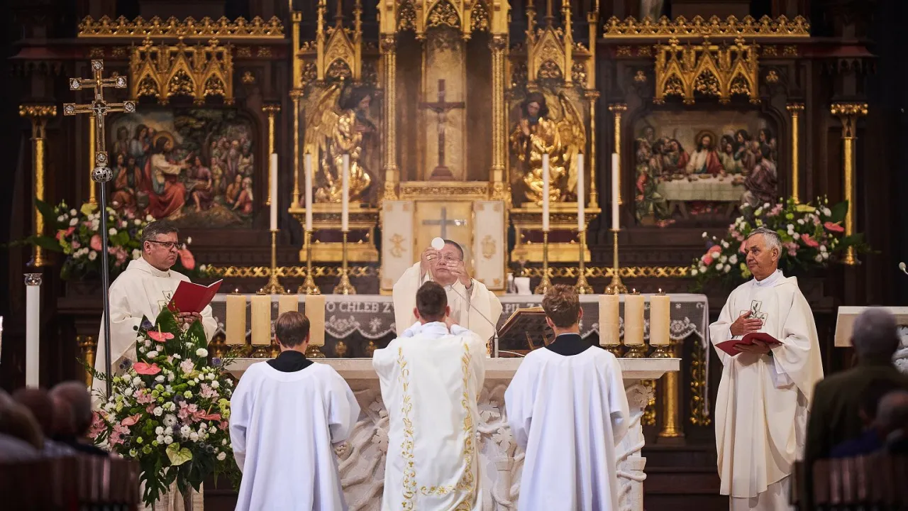 Zdjęcie Czy msza w drugi dzień świąt Bożego Narodzenia jest obowiązkowa?