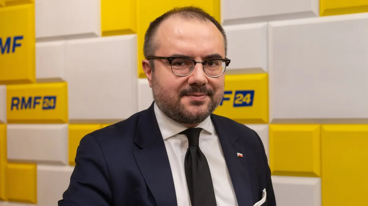 Zdjęcie RMF FM jaki kanał? Odkryj, jak słuchać stacji online i uniknąć rozczarowania