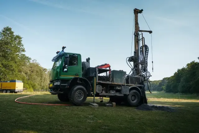 Zdjęcie Jak sprawdzić gdzie jest woda na działce – proste metody i porady