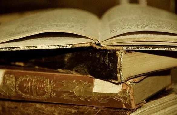 Zdjęcie Co można robić po studiach historycznych? Odkryj ciekawe ścieżki kariery