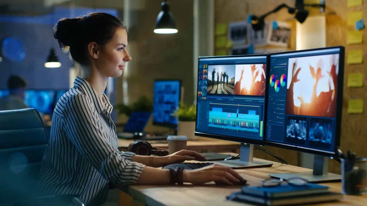 Zdjęcie Montaż filmów reklamowych: Ceny, etapy i porady dla zlecających