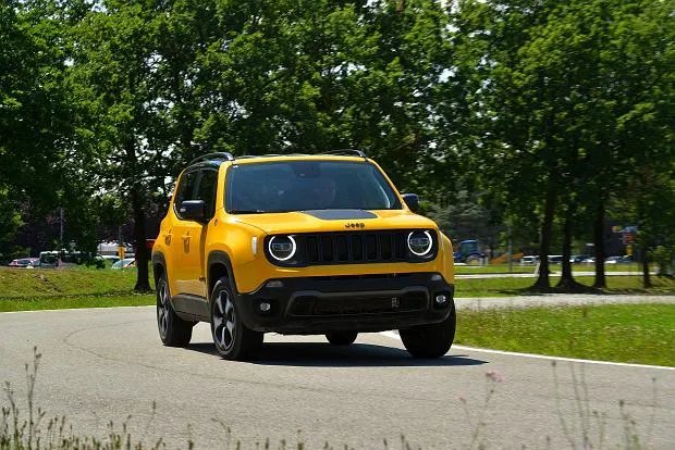 Zdjęcie Jeep Renegade jaki silnik wybrać – porównanie 1.3 turbo i 2.0 diesel