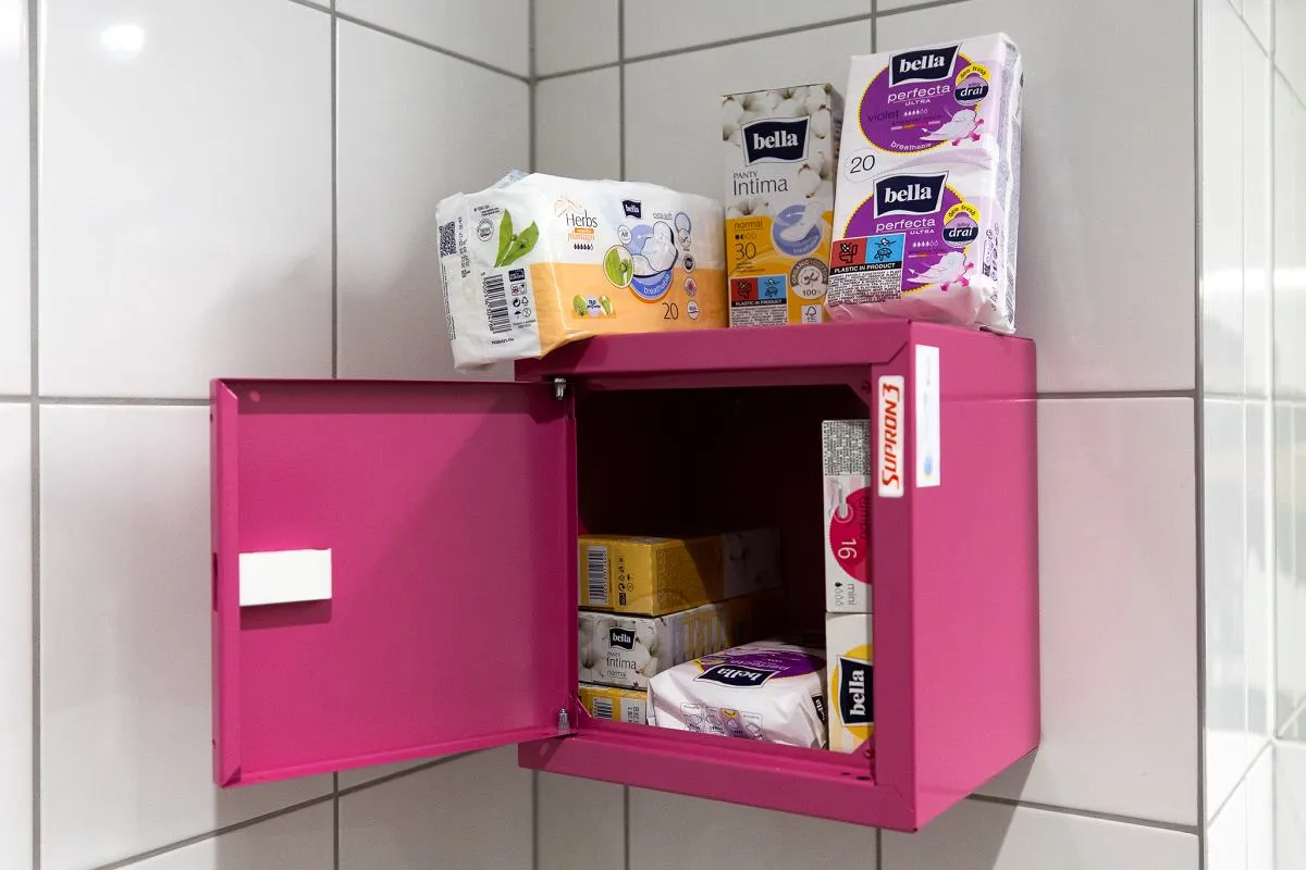 Zdjęcie Czy tampony to grzech? Kontrowersje i nauka Kościoła katolickiego