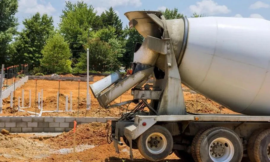 Zdjęcie Jak przewieźć beton bez strat jakości - kluczowe informacje i porady