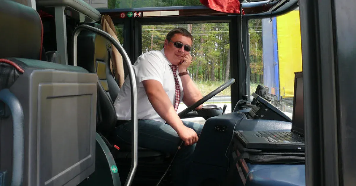 Zdjęcie Ile zarabia kierowca autobusu w Kanadzie? Zaskakujące fakty o wynagrodzeniu