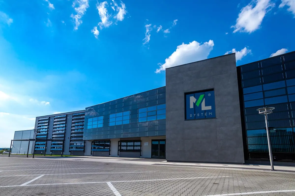 Zdjęcie Fotowoltaika na dachu czy na ziemi - co wybrać dla optymalnej efektywności?