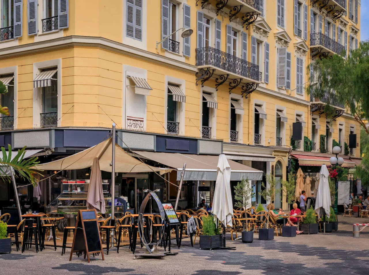 Zdjęcie Gdzie zjeść w Nicei? Najlepsze miejsca na lokalne specjały