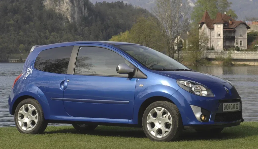 Zdjęcie Pojemność baku Renault Twingo II - co musisz wiedzieć, aby zaoszczędzić na paliwie