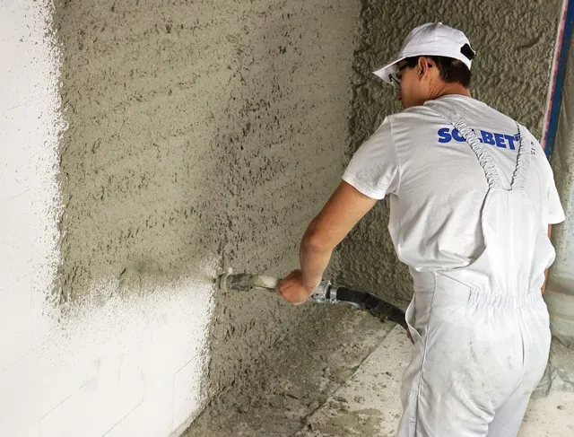 Zdjęcie Kiedy malować tynk mineralny? Uniknij błędów i zniszczenia powierzchni!