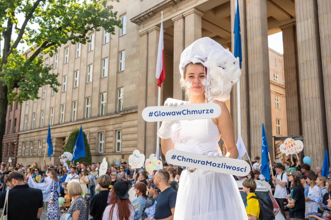 Zdjęcie Jak wygląda nauka w szkole w chmurze i dlaczego warto z niej skorzystać?