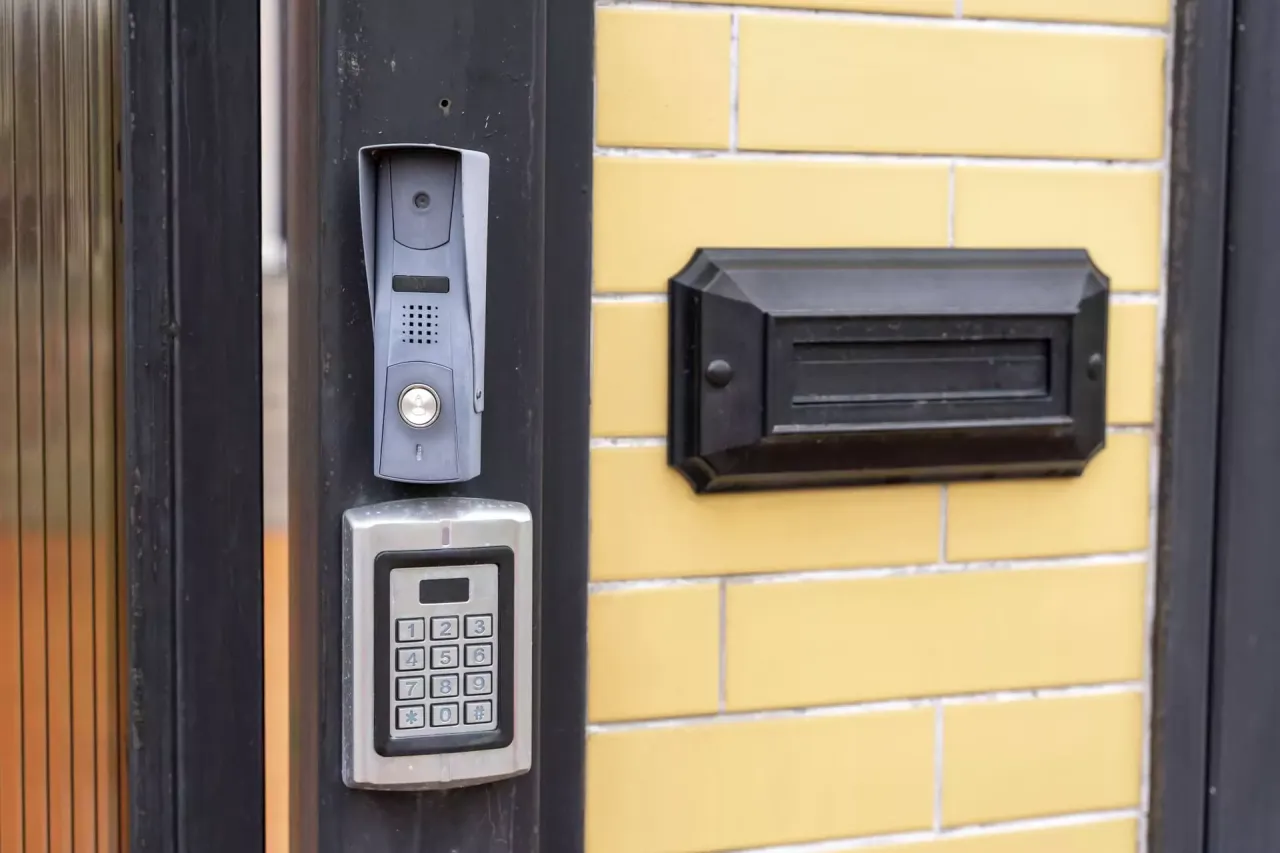 Zdjęcie Ile kosztuje domofon? Poznaj ceny i ukryte koszty instalacji