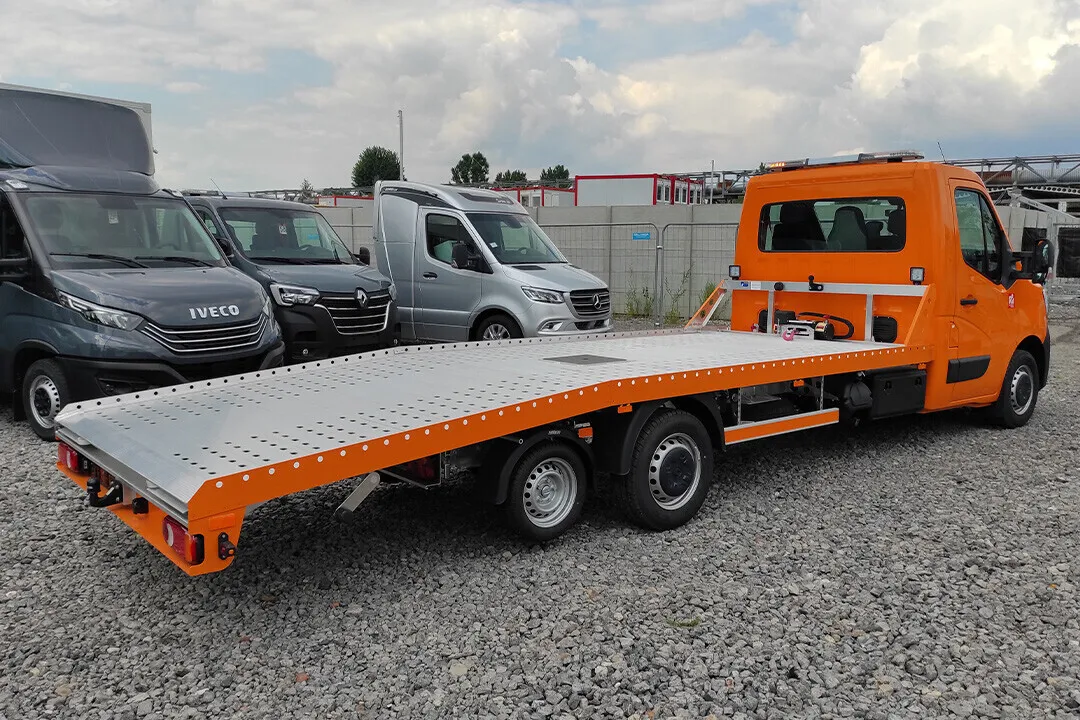 Zdjęcie Autolaweta o ładowności 2000 kg: Kluczowe informacje i zastosowania
