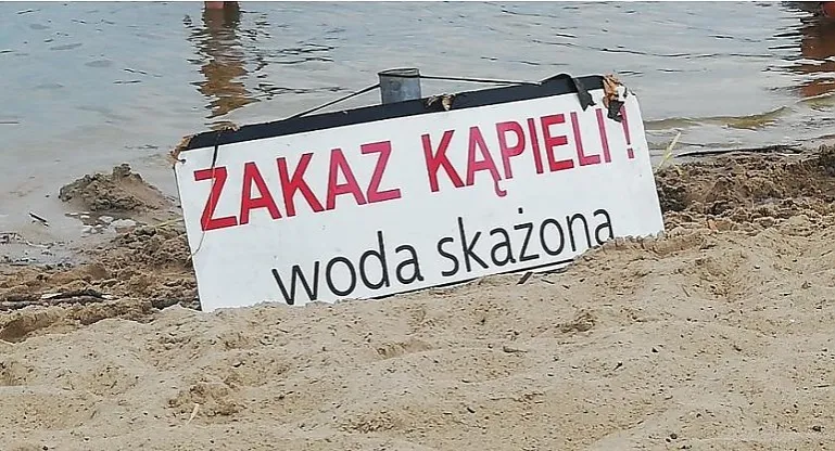 Zdjęcie Jakie kąpieliska zamknięte nad Bałtykiem? Sprawdź bezpieczne miejsca
