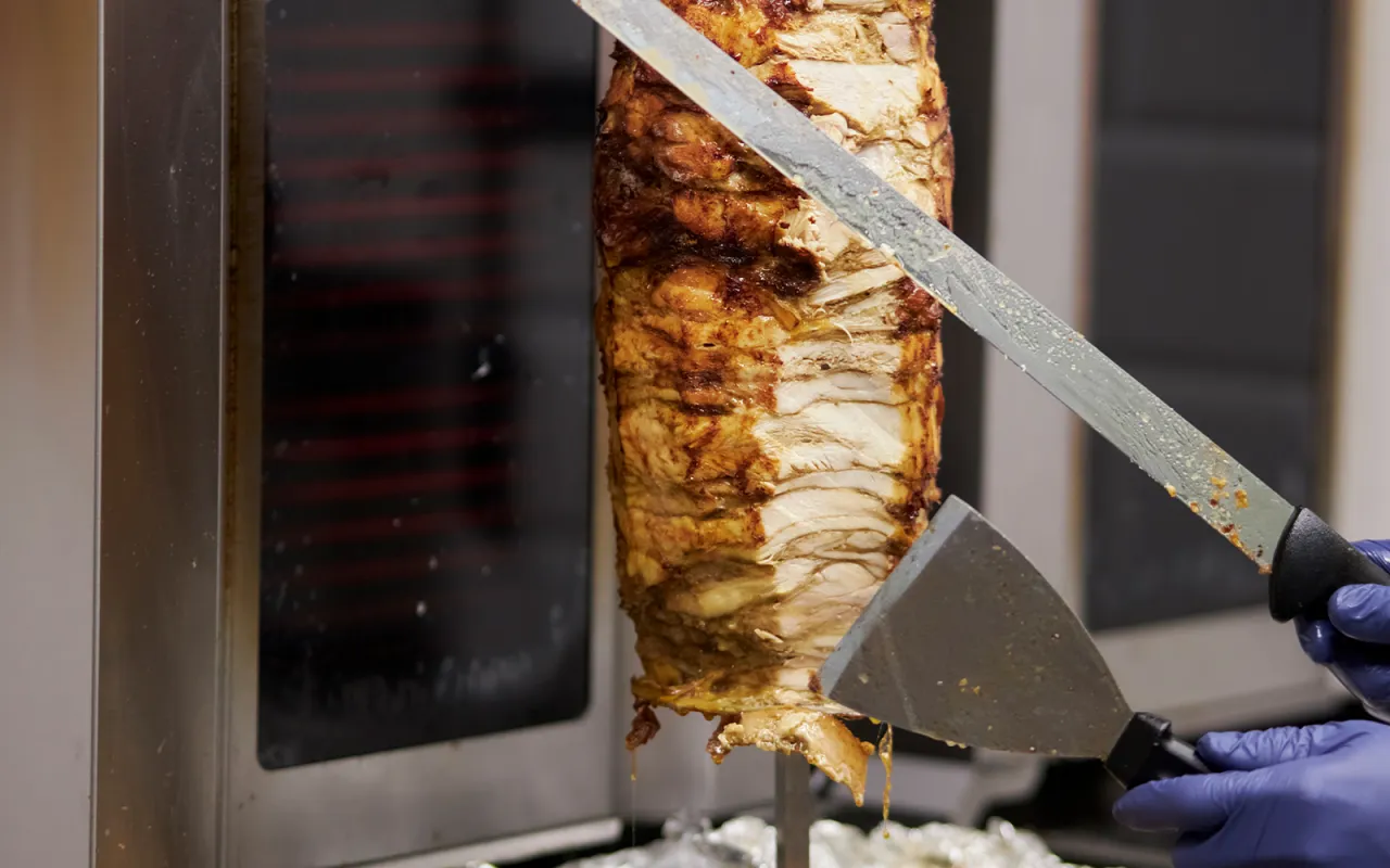 Zdjęcie Grill do kebaba: Jak wybrać najlepszy? Poradnik Rafała Olszewskiego