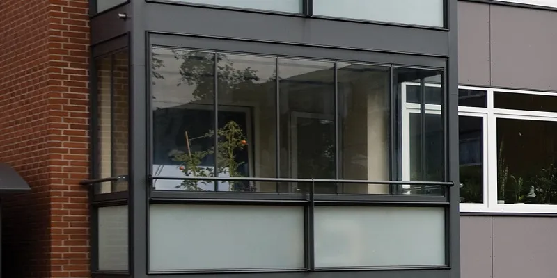 Zdjęcie Jak zabudować taras w bloku: formalności, koszty i rodzaje zabudowy