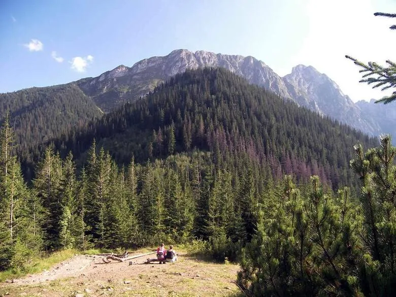 Zdjęcie Czy wejście na Giewont jest trudne? Odkryj wyzwania i przygotowanie