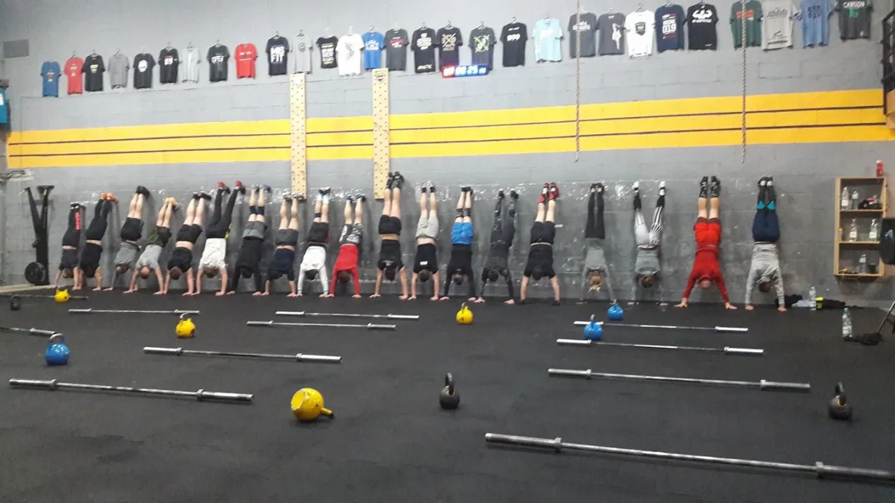 Zdjęcie Gdzie znaleźć najlepsze kluby CrossFit w Warszawie i zacząć trenować