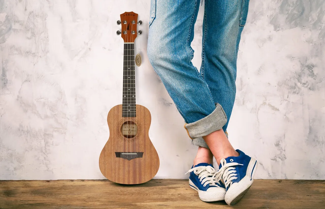 Zdjęcie Ile strun ma ukulele? Odkryj, dlaczego cztery struny są najlepsze