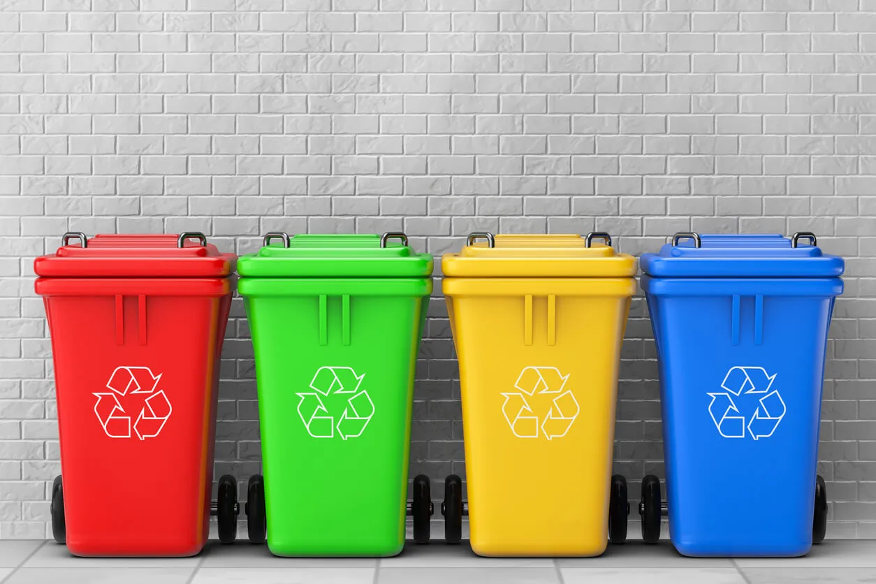 Zdjęcie Gdzie wyrzucać styropian z opakowań, aby uniknąć problemów z recyklingiem