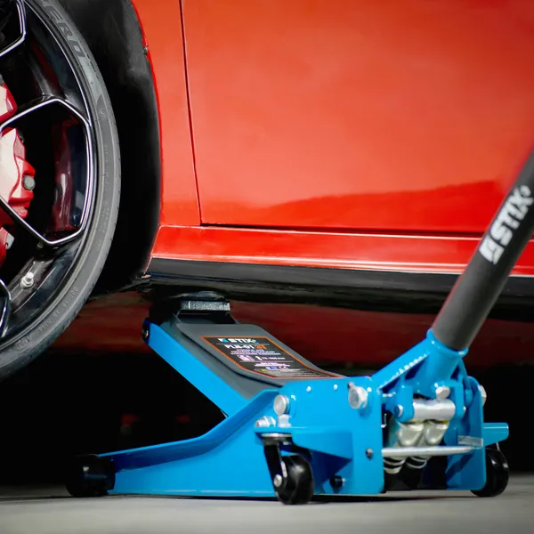 Zdjęcie Gdzie podłożyć lewarek w Hyundai Tucson, aby uniknąć problemów?