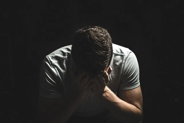 Zdjęcie Czy zdrada emocjonalna to grzech? Odkryj moralne dylematy tej kwestii