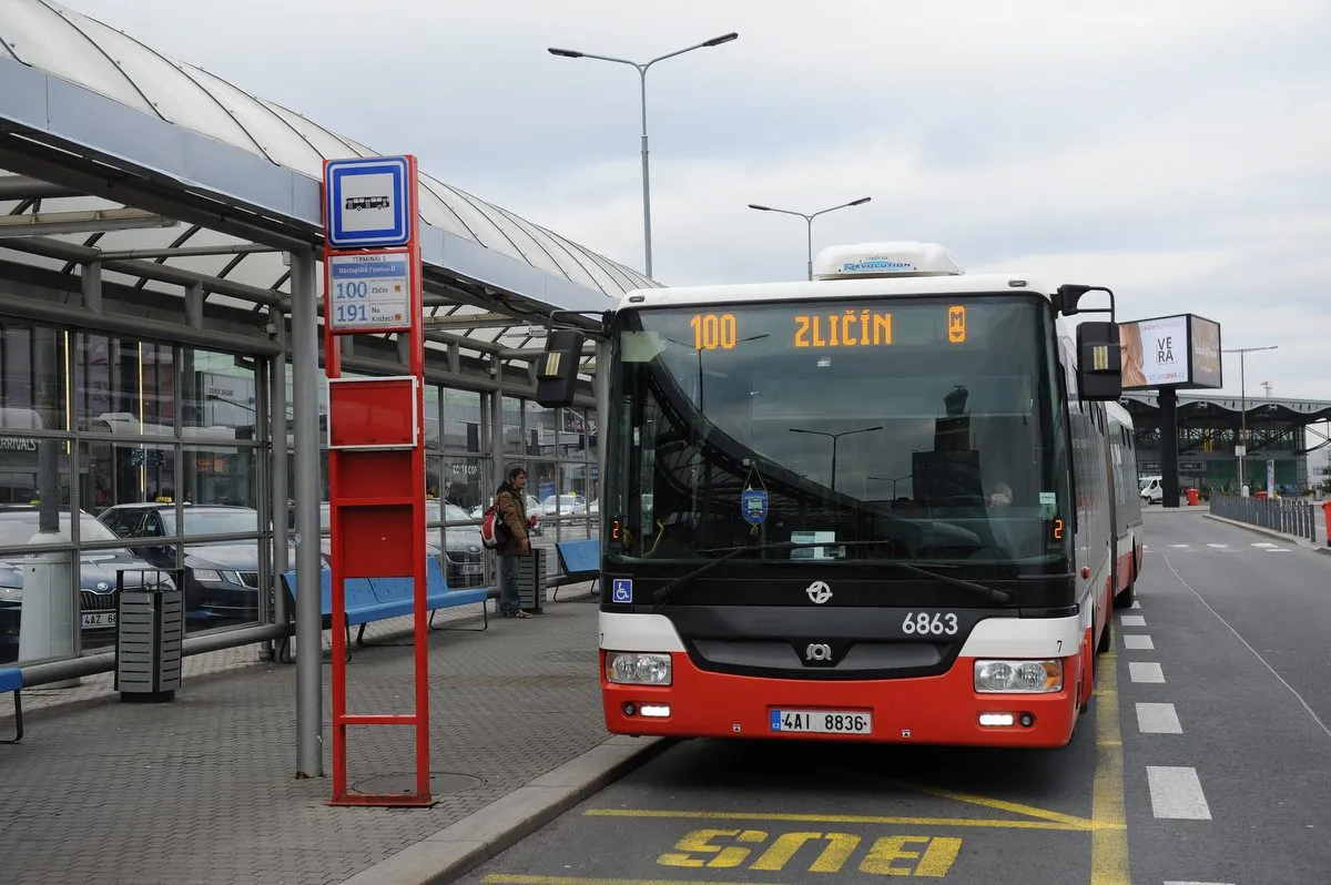 Zdjęcie Jak dojechać na lotnisko w Pradze - tanie i wygodne opcje transportu