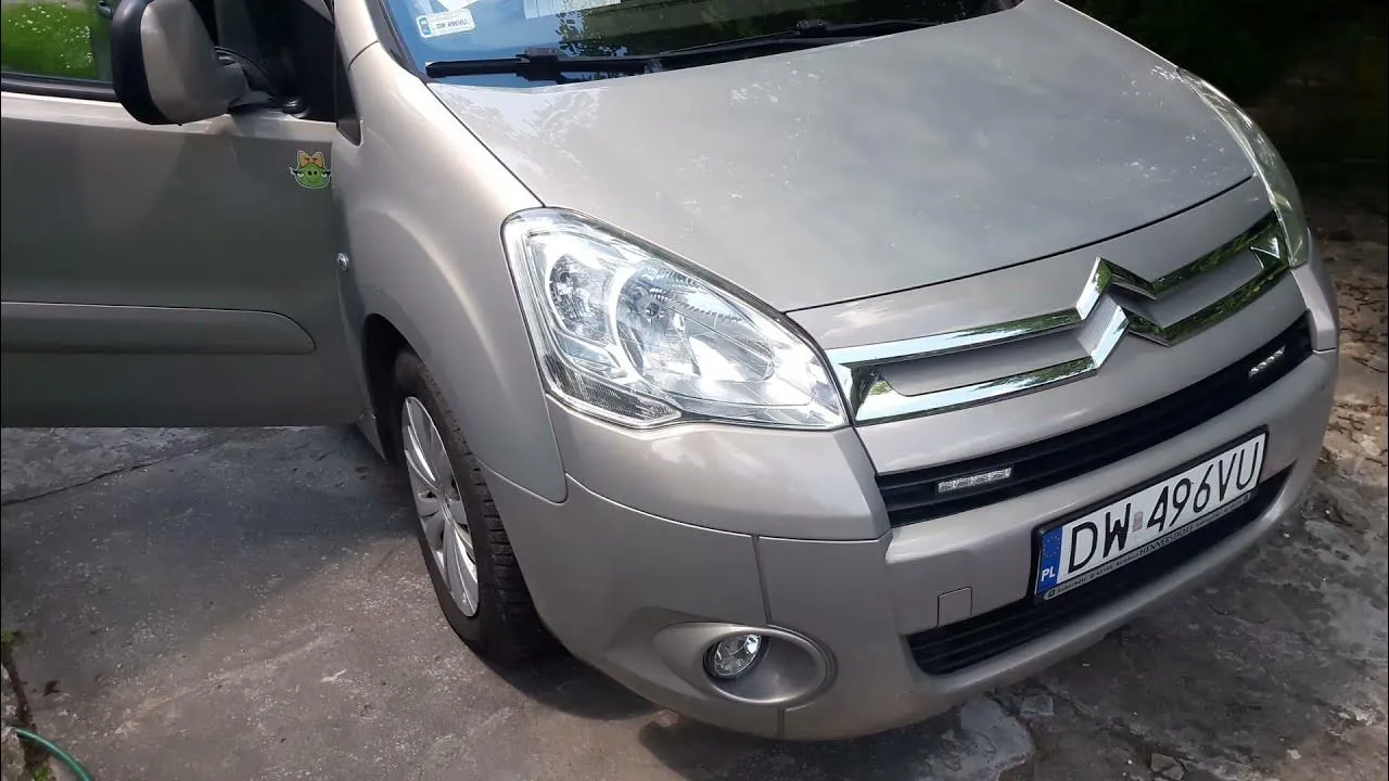 Zdjęcie Jak zdjąć zderzak przedni Berlingo - uniknij błędów podczas demontażu