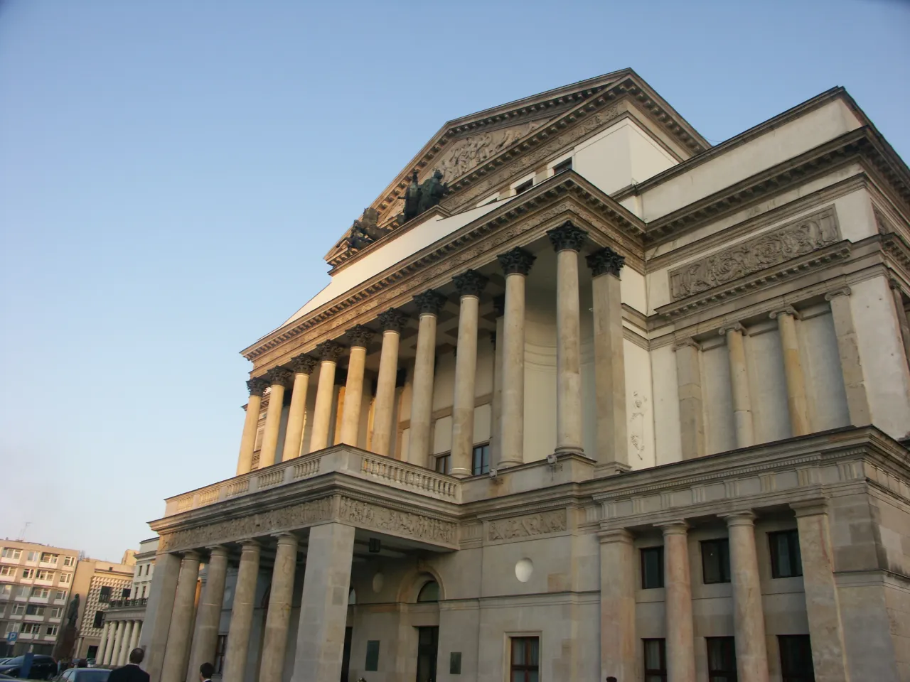 Zdjęcie Kto założył teatr narodowy w Warszawie? Odkryj jego fascynującą historię