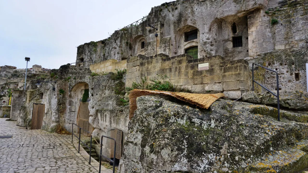 Zdjęcie  Matera - Wyprawa do niesamowitych miast jaskiń w południowych Włoszech
