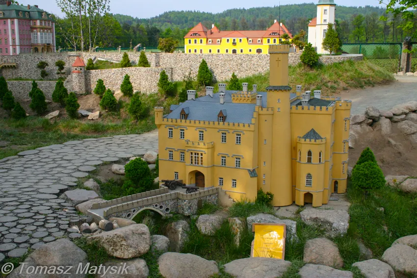 Zdjęcie Park Miniatur Zabytków Dolnego Śląska w Kowarach – opinie, ceny i czy warto?